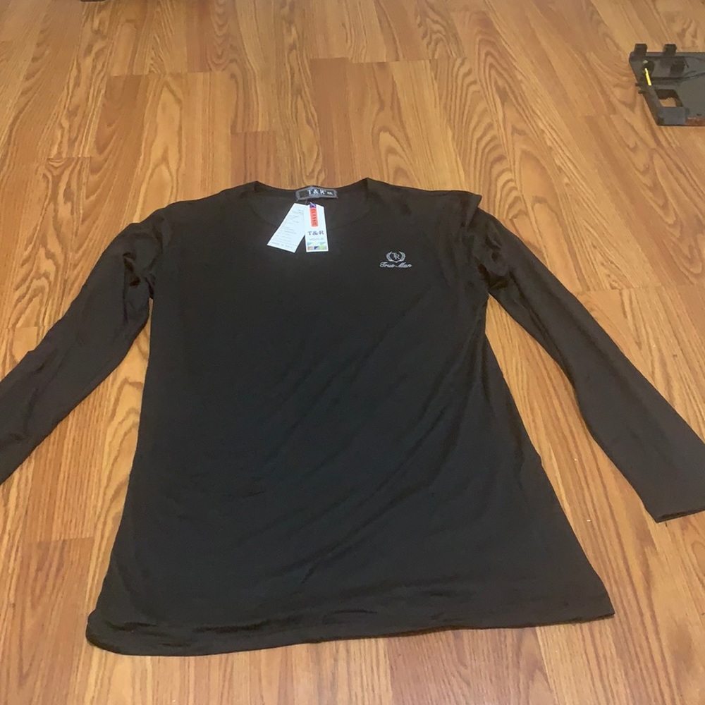 4/$20 with $5.95 shipping mix and match! NWT Mens Shirt
